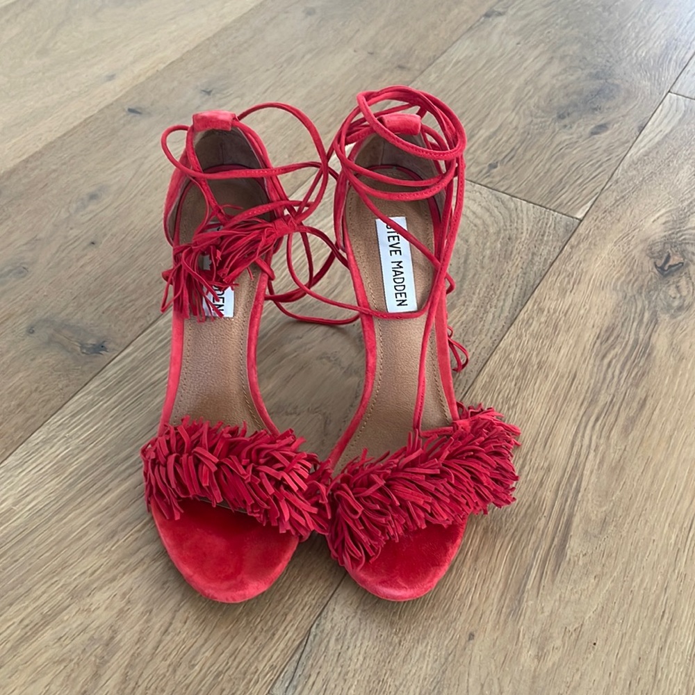 Steve Madden heel Sandals with tie up fringes